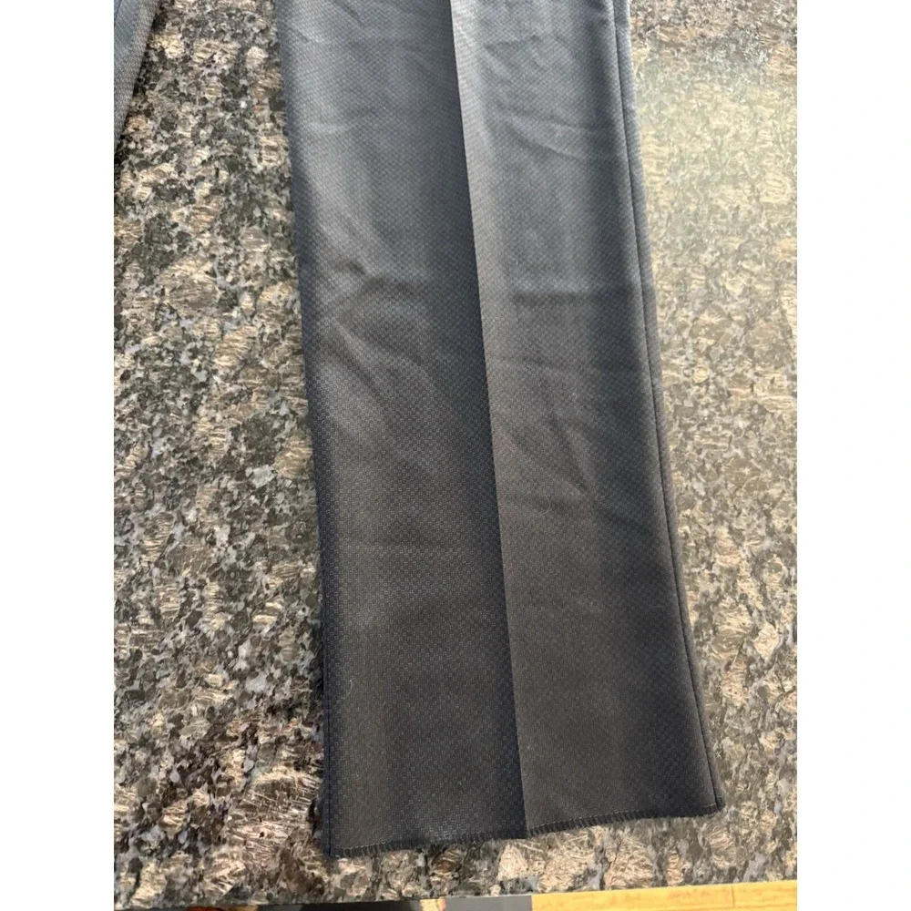 Giorgio Armani Italy Men's Black Flat Front Trousers Pants. NWT Authentic 40x37